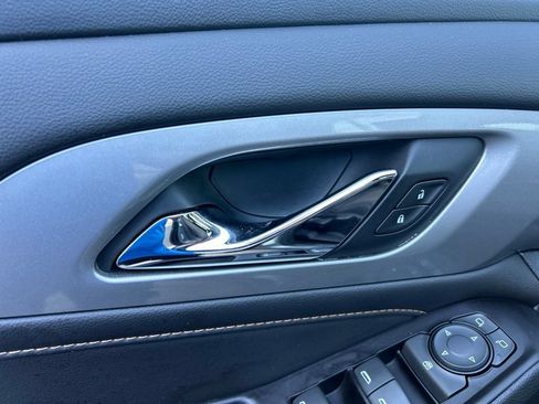 Used 2019 Chevrolet Traverse LS FWD image 35