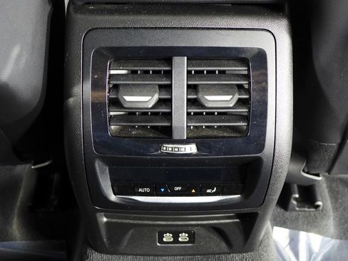 Used 2022 BMW X4 xDrive30i w/ Parking Assistance Package image 24