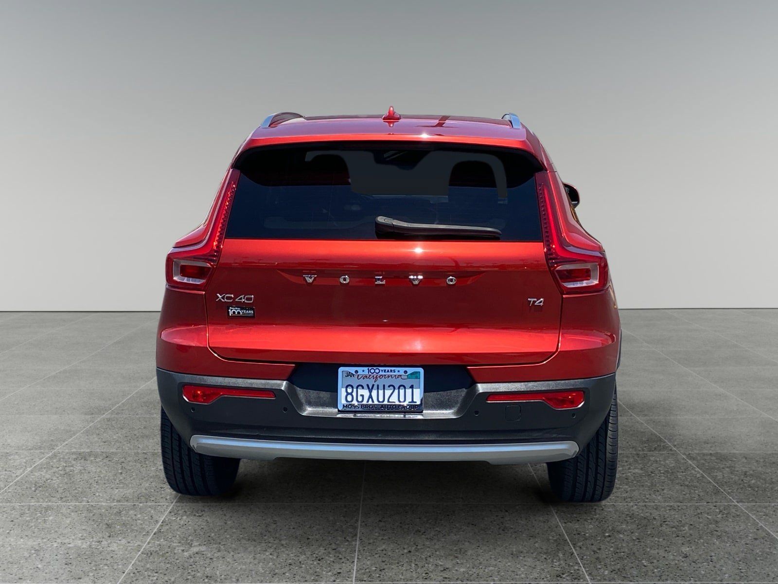 Used 2019 Volvo XC40 T4 Momentum FWD image 4