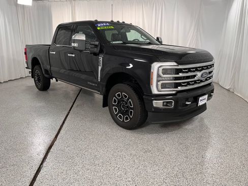 Used 2024 Ford F250 Platinum AWD/4WD image 7