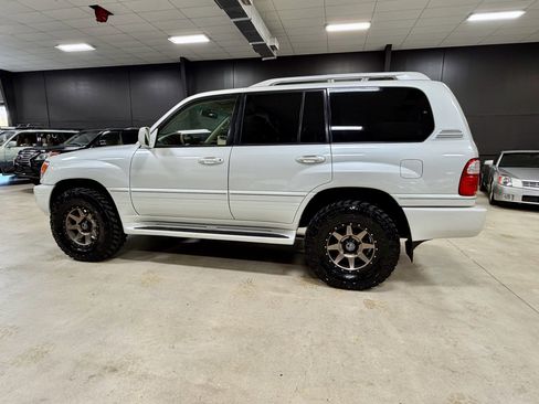 Used 2004 Lexus LX 470 image 7