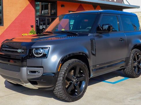 Used 2023 Land Rover Defender 90 V8 image 1