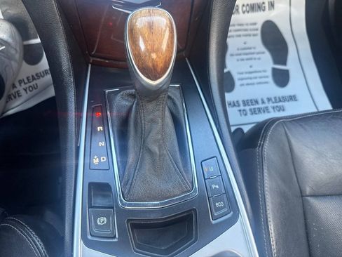 Used 2014 Cadillac SRX Luxury w/ Driver Awareness Package FWD image 28