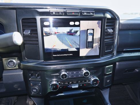 Used 2024 Ford F250 Lariat w/ Sport Appearance Package image 24