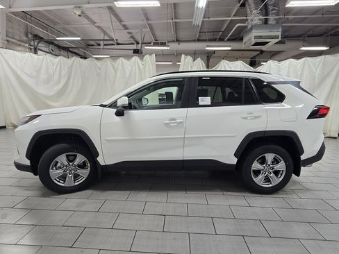 New 2025 Toyota RAV4 XLE image 14