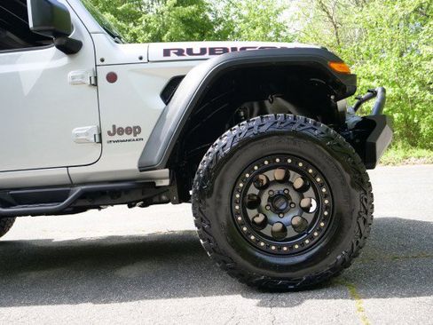 Used 2024 Jeep Wrangler Unlimited Rubicon w/ Technology Group image 48