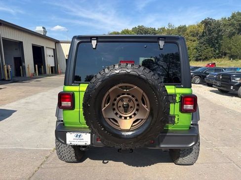 Used 2025 Jeep Wrangler Sport AWD/4WD image 4