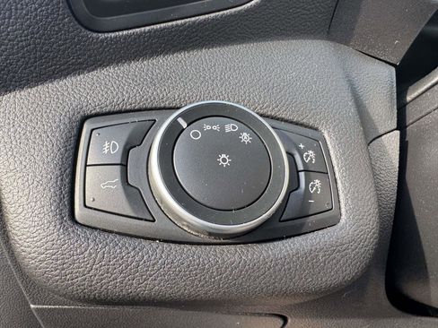 Used 2018 Ford Escape SE w/ SE Sport Appearance Package image 24