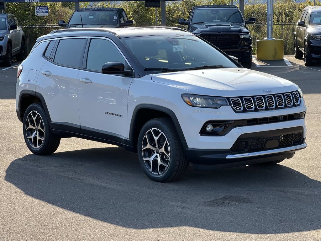 Used 2026 Jeep Compass Limited AWD/4WD image 8