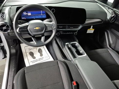 New 2026 Chevrolet Equinox EV LT image 10