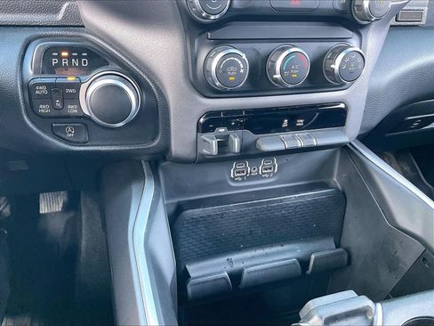 Used 2022 RAM 1500 Big Horn AWD/4WD image 24