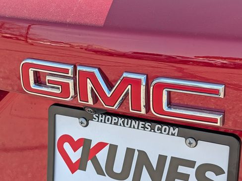 New 2026 GMC Terrain Elevation w/ Elevation Premium Package AWD/4WD image 13