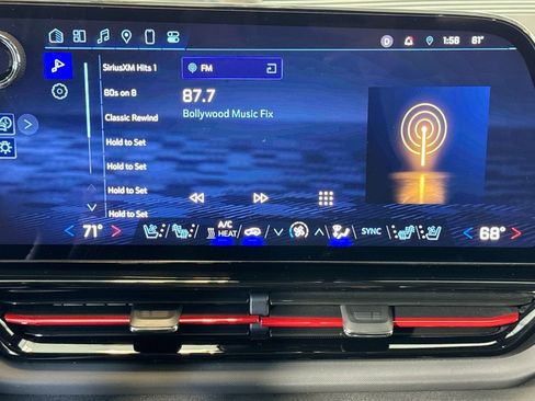 Used 2025 Chevrolet Silverado EV RST image 15