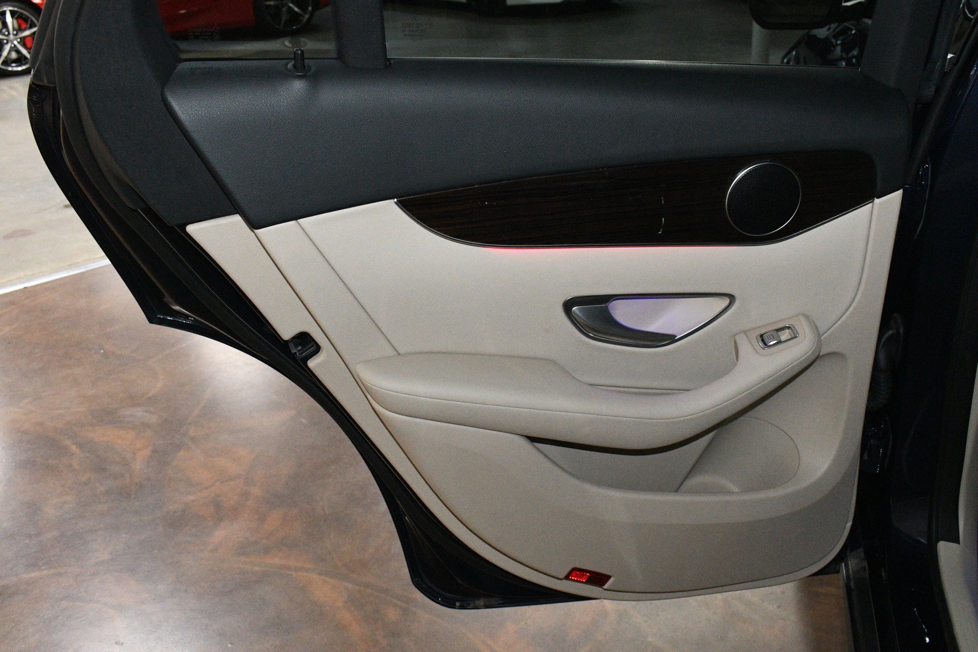 Used 2022 Mercedes-Benz GLC 300 image 45