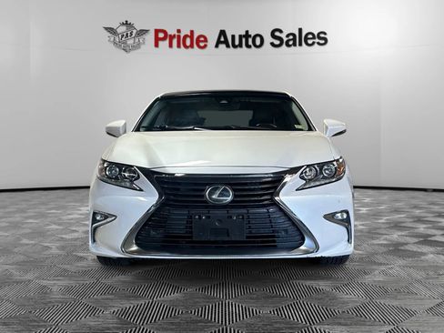 Used 2016 Lexus ES 350 image 2
