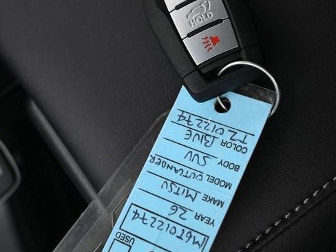 New 2026 Mitsubishi Outlander SE image 28