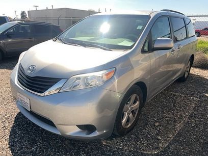 Used 2014 Toyota Sienna LE