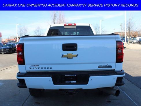 Used 2015 Chevrolet Silverado 2500 High Country w/ Duramax Plus Package image 8