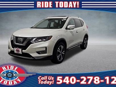 Used 2017 Nissan Rogue SL w/ SL Premium Package