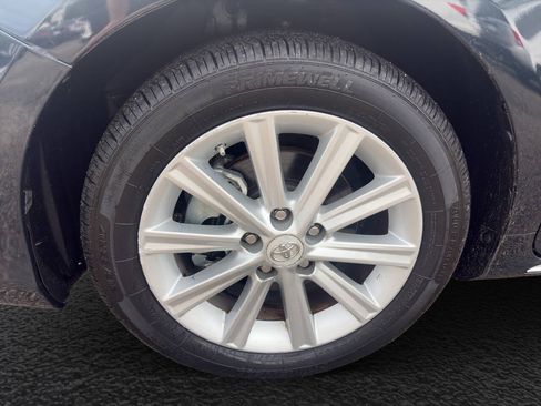 Used 2013 Toyota Camry XLE FWD image 22