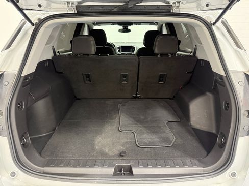 Used 2022 GMC Terrain SLE w/ Elevation Edition image 49