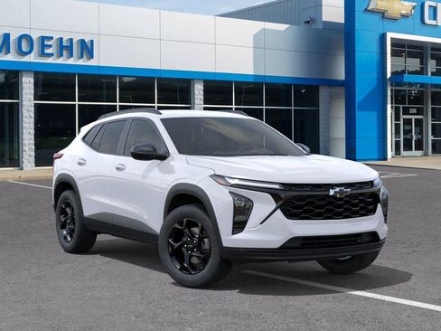 New 2026 Chevrolet Trax LT w/ Driver Confidence Package FWD image 7