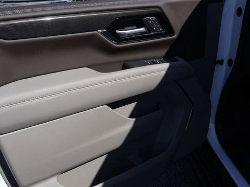 New 2026 GMC Yukon Elevation AWD/4WD image 15