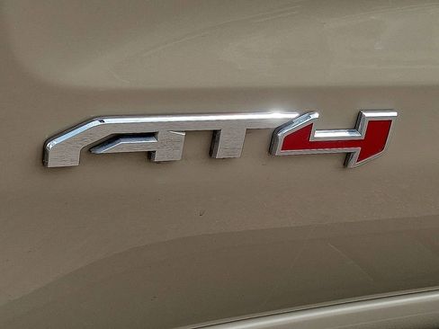 Used 2023 GMC Sierra 1500 AT4 w/ AT4 Premium Package image 9