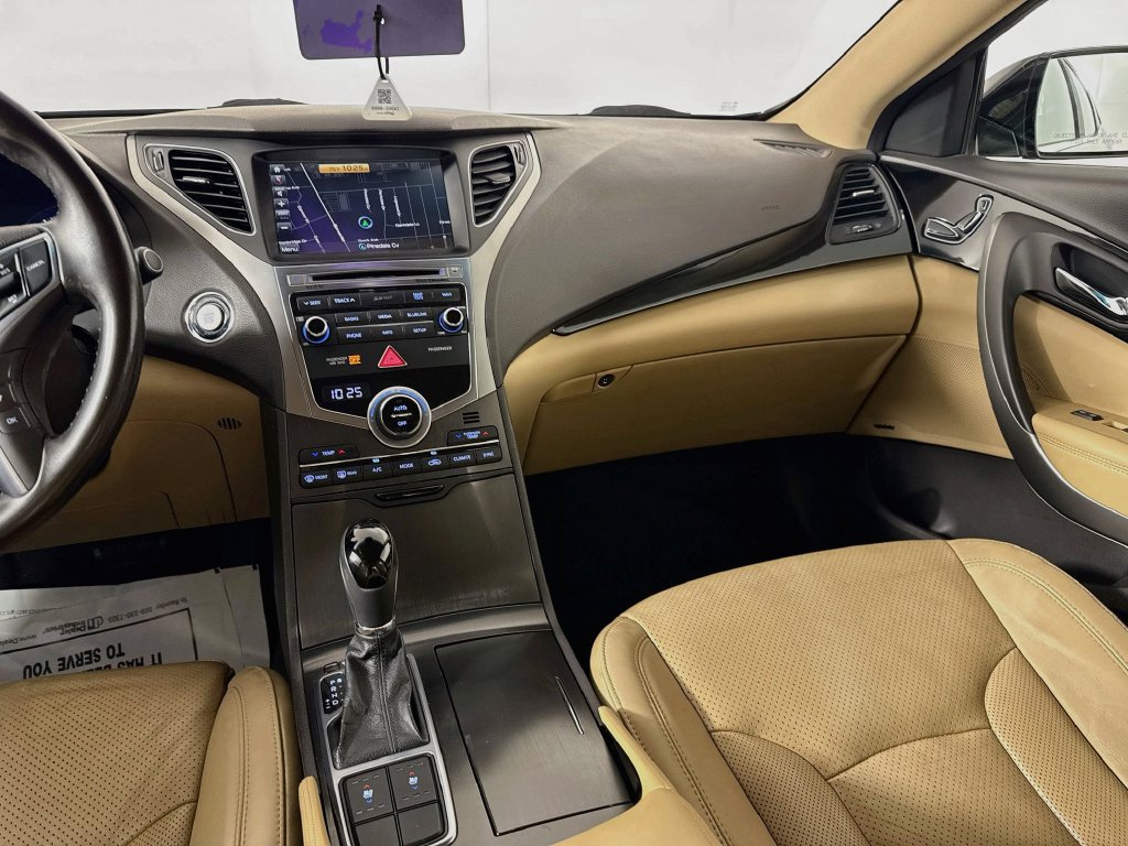 Used 2016 Hyundai Azera FWD image 28
