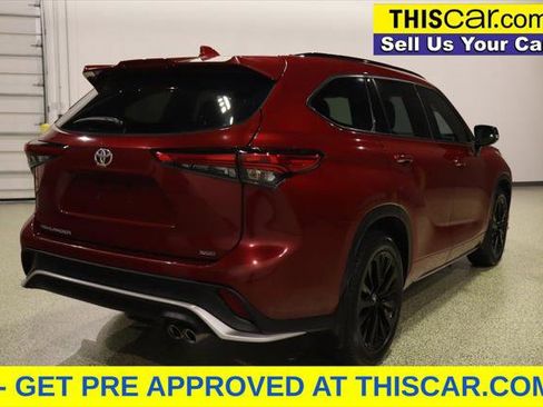 Used 2023 Toyota Highlander XSE FWD image 7