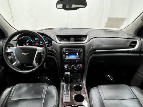 Used 2016 Chevrolet Traverse LT FWD image 19