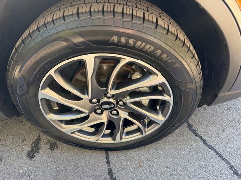 Certified 2022 Lincoln Corsair FWD w/ Equipment Group 101A image 9