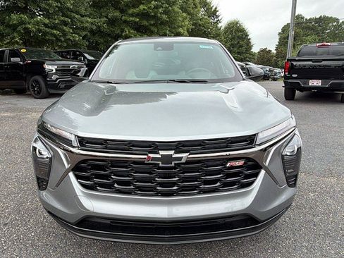 New 2026 Chevrolet Trax RS w/ Sunroof Package FWD image 2