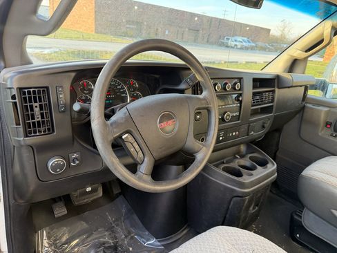 Used 2019 GMC Savana 3500 w/ Power Convenience Package image 16