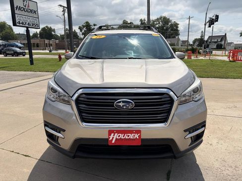 Used 2019 Subaru Ascent Premium AWD/4WD image 2