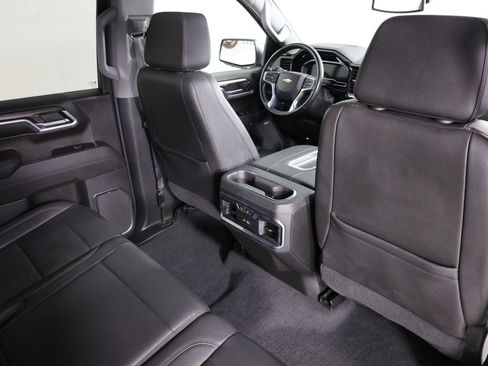 Used 2022 Chevrolet Silverado 1500 LTZ w/ LTZ Convenience Package II AWD/4WD image 39