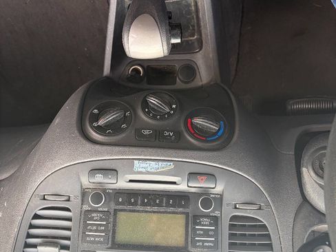 Used 2009 Kia Rio5 w/ PWR Pkg FWD image 12