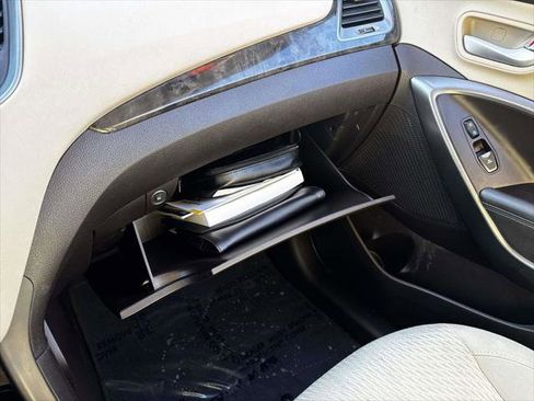 Used 2017 Hyundai Santa Fe Sport image 30