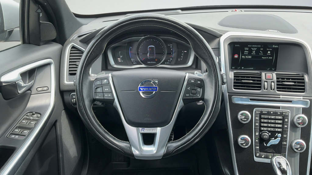 Used 2016 Volvo XC60 T6 R-Design Platinum AWD/4WD image 9