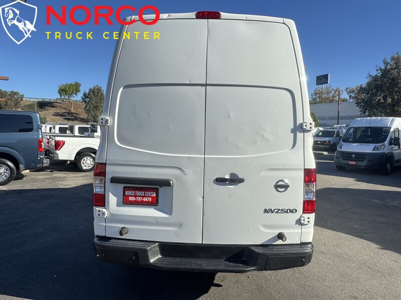 Used 2019 Nissan NV 2500 SV RWD image 9