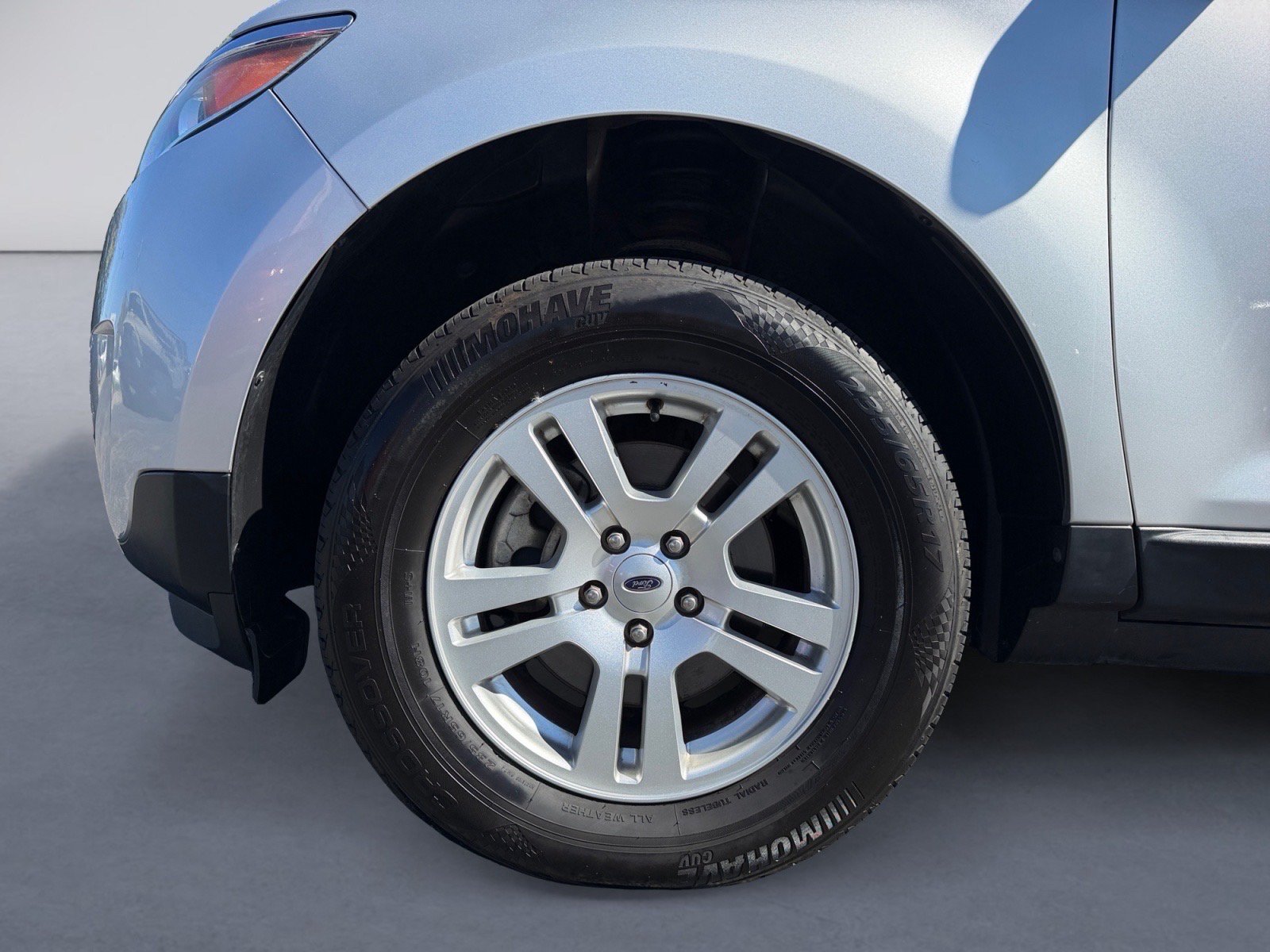 Used 2011 Ford Edge SE FWD image 9