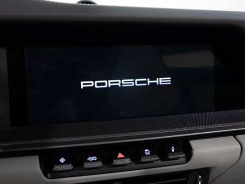 Used 2025 Porsche 911 Carrera RWD image 61