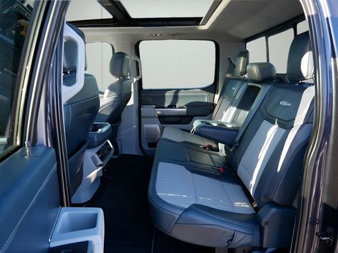 Used 2022 Ford F150 Limited image 11