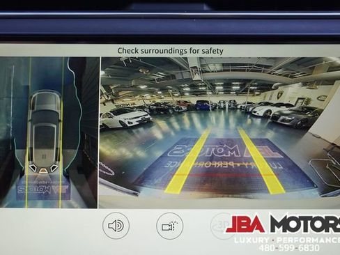 Used 2023 Land Rover Range Rover Long Wheelbase SE image 29