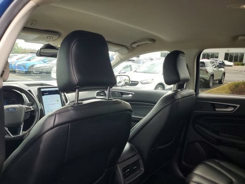 Used 2022 Ford Edge Titanium w/ Equipment Group 301A AWD/4WD image 11