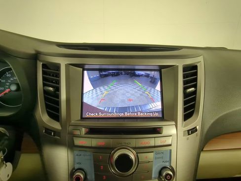 Used 2014 Subaru Outback 3.6R Limited image 22