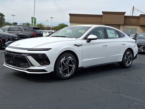 New 2026 Hyundai Sonata SEL image 2