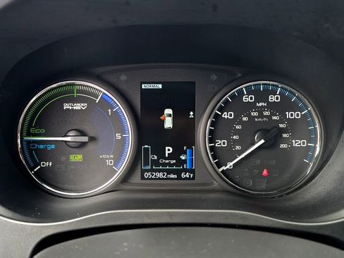 Used 2022 Mitsubishi Outlander SEL image 15