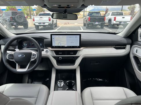 New 2026 Ford Explorer Active AWD/4WD image 25