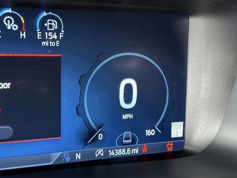 Used 2024 Ford Expedition Platinum image 27